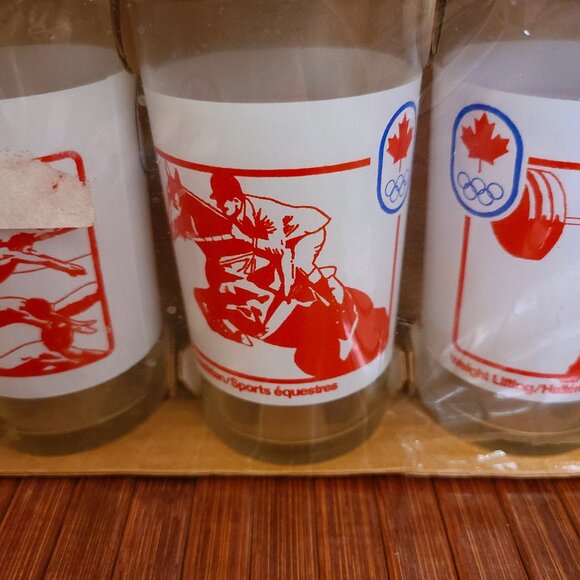 Vintage Team Canada 1976 Olympic Glasses - 2 Sets -Eight Glasses - Picture 4 of 13